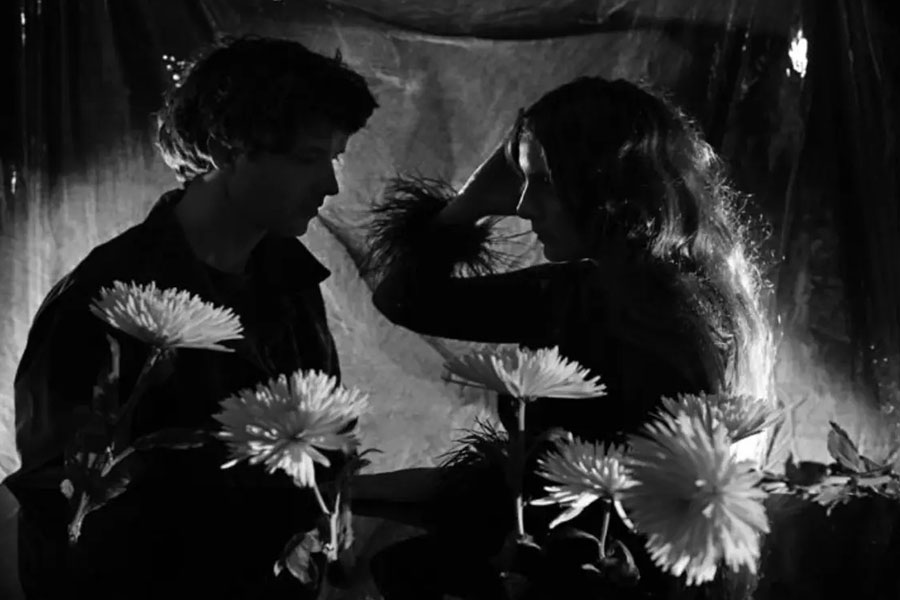 Beach House – Once Twice Melody Tour Mary Lattimore