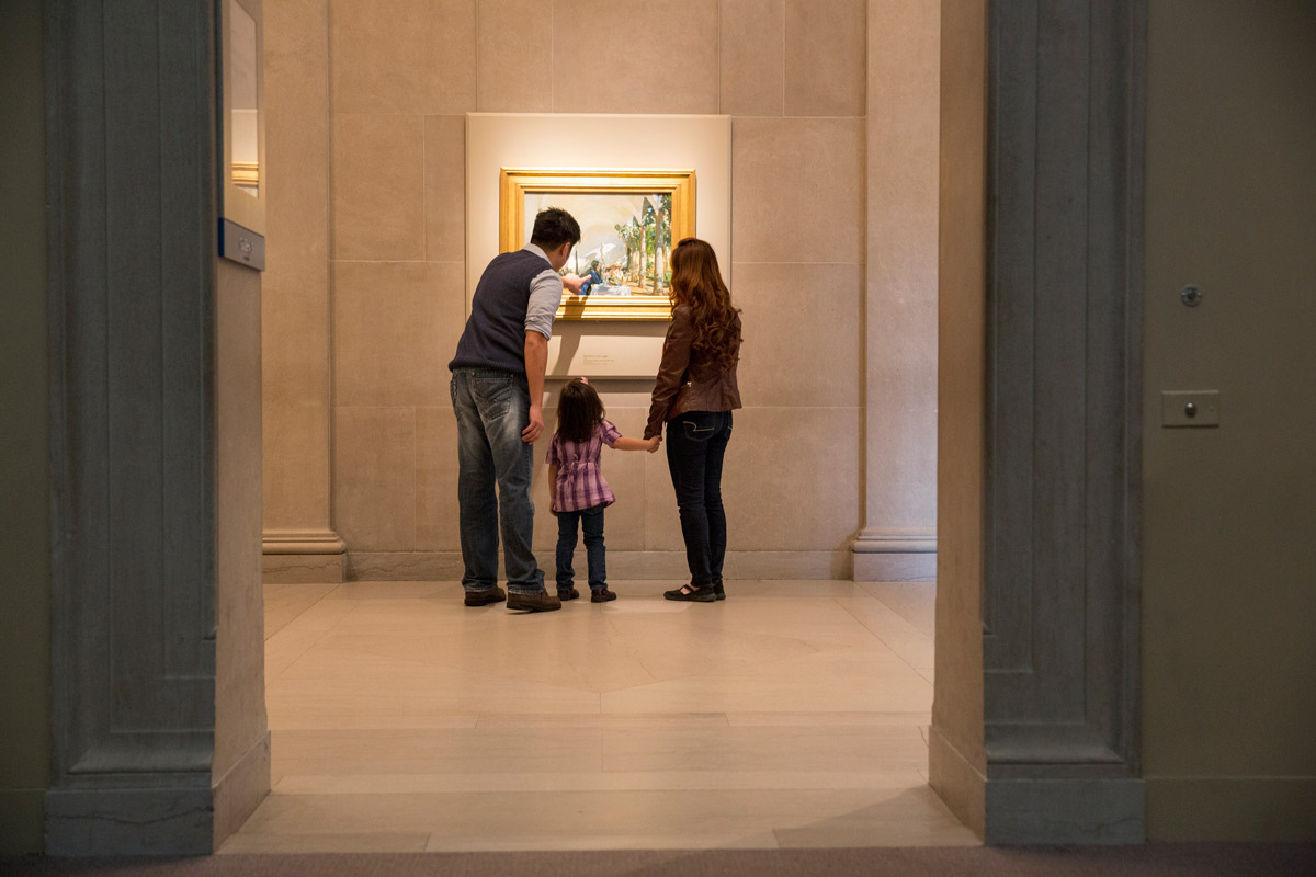 Family at the Smithsonian Freer|Sackler Galleries on the National Mall - Free museums in Washington, DC