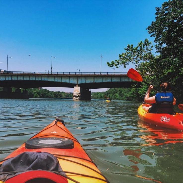 @jashleyfox - Boating on the Potomac River near Roosevelt Island - Waterfront Activities near Washington, DC